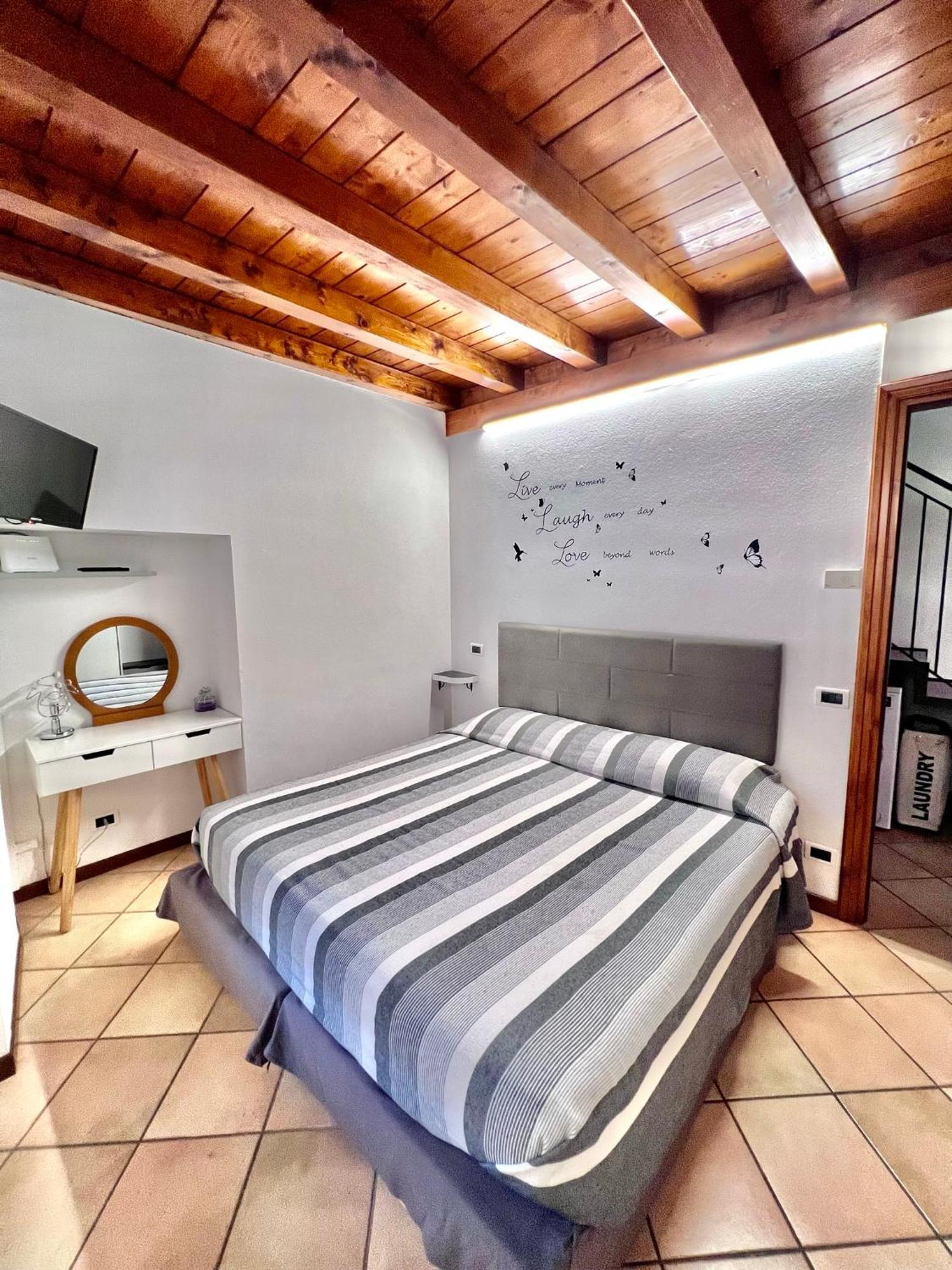 Vittoria Holiday House Stresa Exterior photo